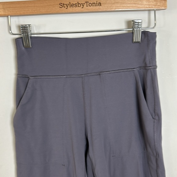 LULULEMON Align Jogger Crop 23 inch Titanium Grey Yoga Stretch Pockets Sz 4 - Picture 3 of 15